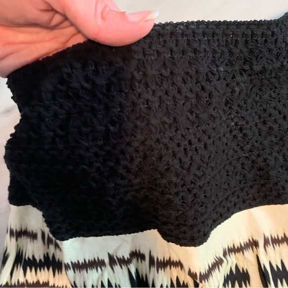 NWT New COLDWATER CREEK Crochet Border Print Skirt Black Tan Cream M 10 12 - Picture 3 of 4
